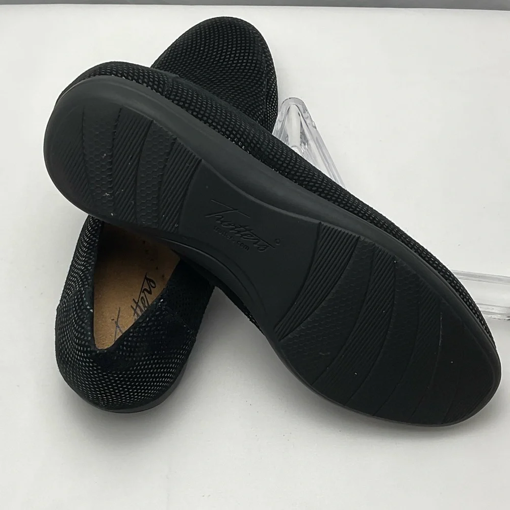 Trotters Black Jenn Mini Dots Loafers Women’s 5.5 #0226‎
